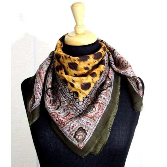 NEW GLENTEX JAPAN BROWN BEIGE RED ANIMAL PRINT PAISLEY POLYESTER WRAP SCARF - Picture 4 of 5